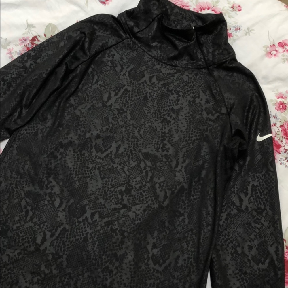 Nike Dri Fit half zip pull over